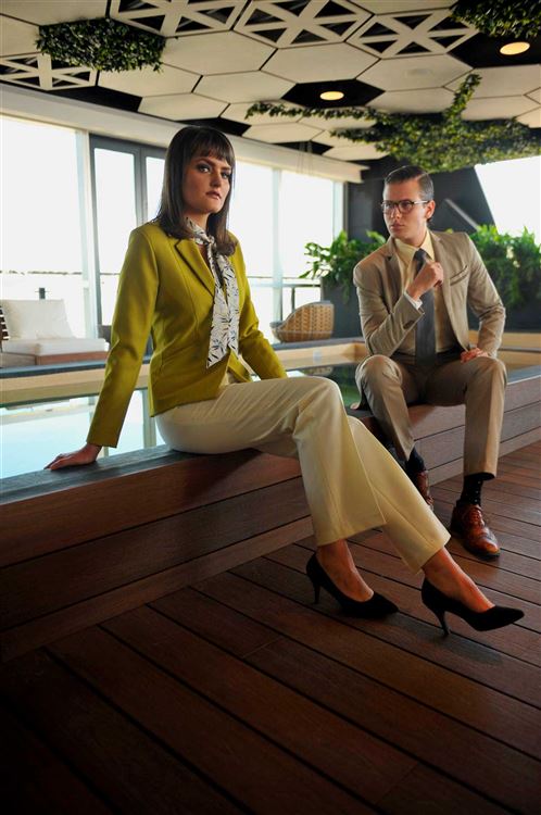 thumbnail Dama y Caballero