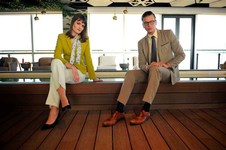 thumbnail Dama y Caballero