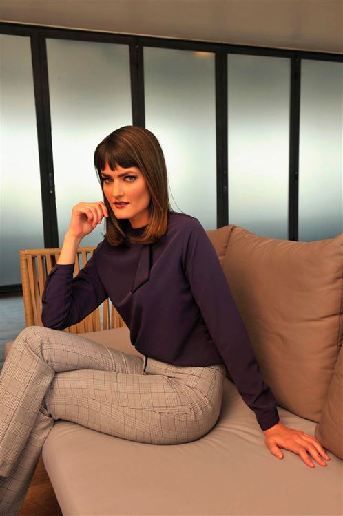 thumbnail Dama y Caballero